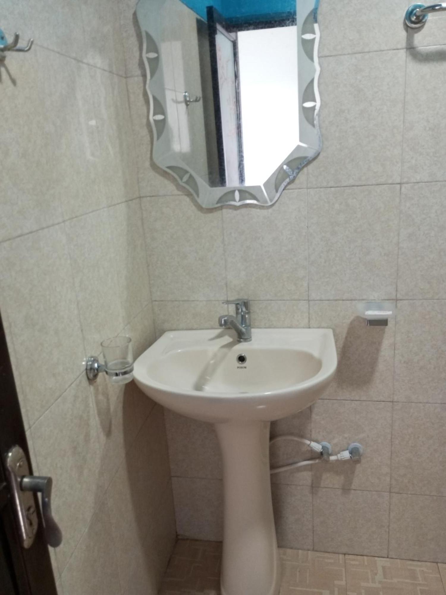 Chanidu Ella Inn Экстерьер фото